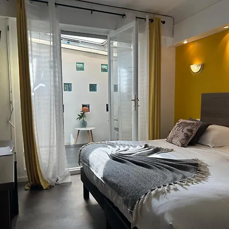 Hotel Ath Athénée