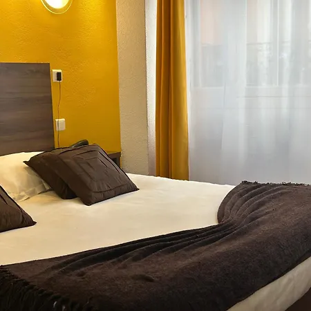 Hotel Ath Athénée 3*