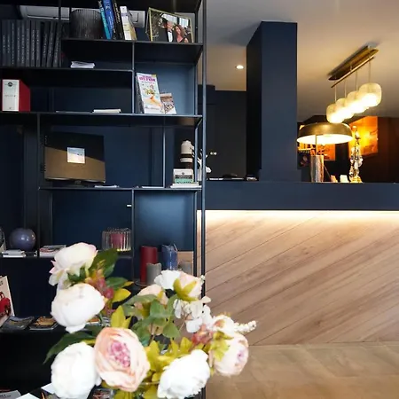 Ath Athénée Hotel 3*